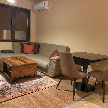 Stylish Urban Apart New 2021 Close To The Beach Варна Екстериор снимка
