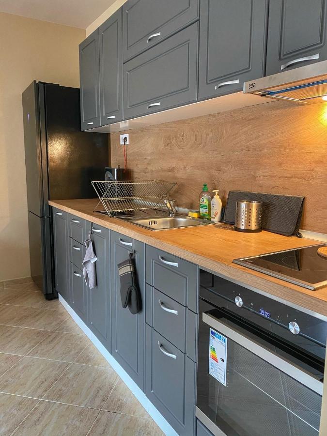 Stylish Urban Apart New 2021 Close To The Beach Варна Екстериор снимка